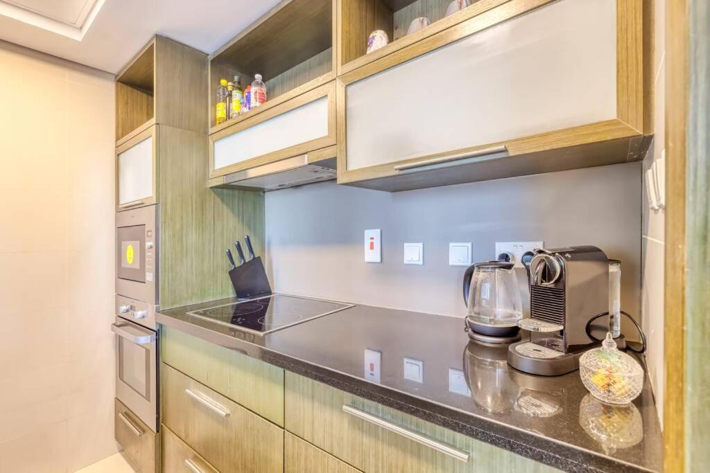 Xanadubai Loft Tower - Your Home Away From Home In Downtown Dubai! Extérieur photo